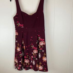 Burgundy Floral dress Easter Spring Trixxi Junior Size 11. Very flattering.